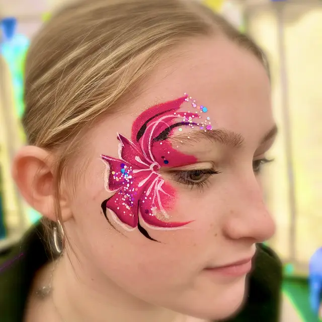 Adults & events — portfolio example by Mika Face Painting