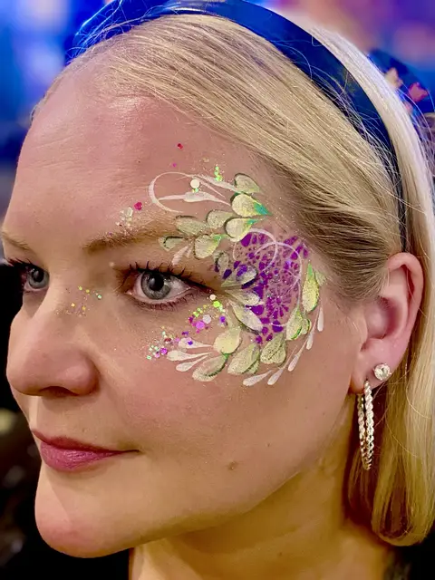 Adults & events — portfolio example by Mika Face Painting