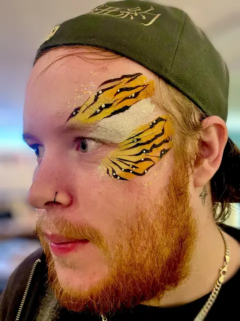 Adults & events — portfolio example by Mika Face Painting