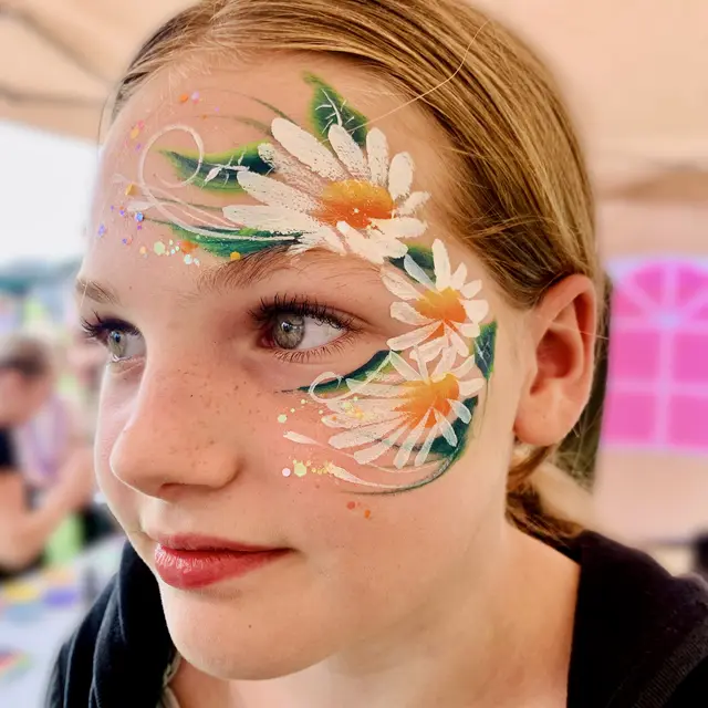 Children's parties — portfolio example by Mika Face Painting