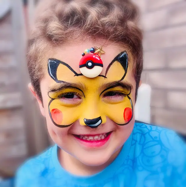 Face gems — portfolio example by Mika Face Painting