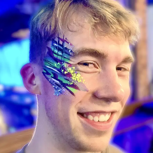 Glitter bar — portfolio example by Mika Face Painting