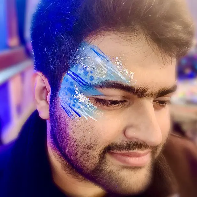 Glitter bar — portfolio example by Mika Face Painting