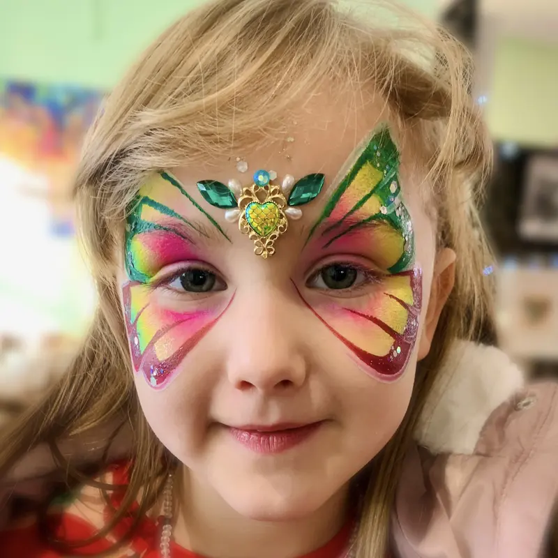 Face Gems by Mika Face Painting
